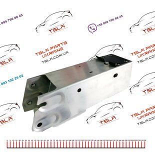 Лонжерон (клик) передній правий Tesla Model Y 20- 1487462-00-E 1487462-00-E фото