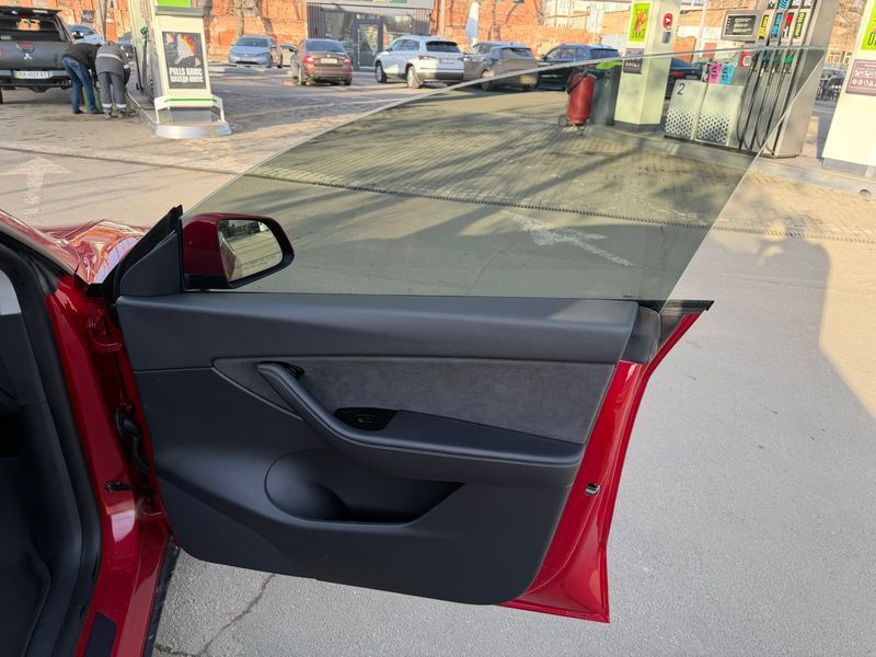 Електромобіль Tesla Model Y Dual Motors 2021 5YJYGDEE2MF084243 фото