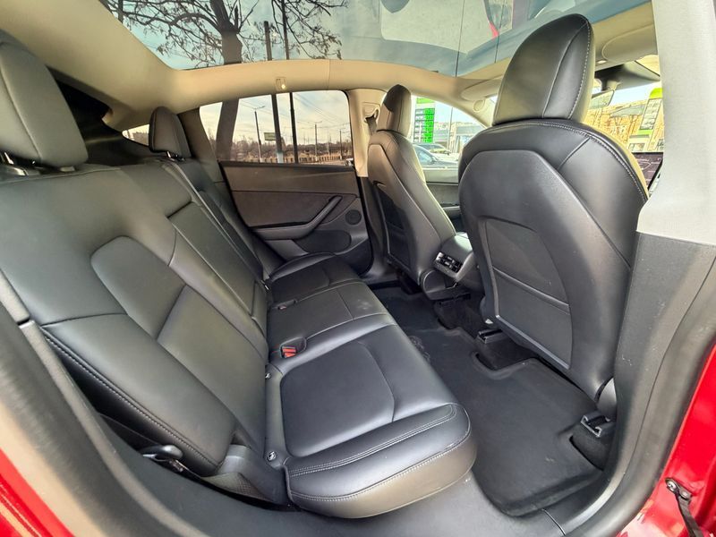 Електромобіль Tesla Model Y Dual Motors 2021 5YJYGDEE2MF084243 фото